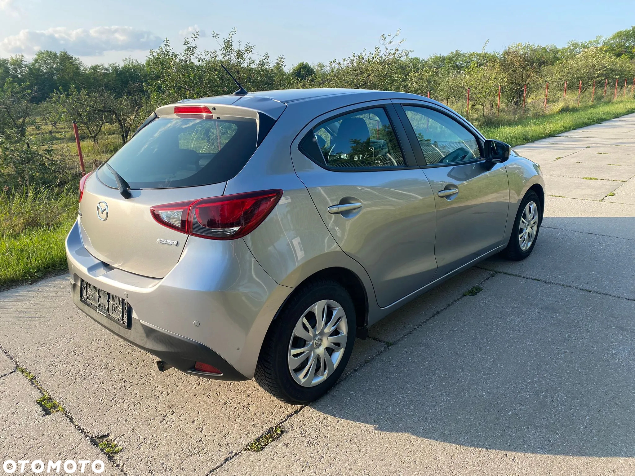 Mazda 2 - 5