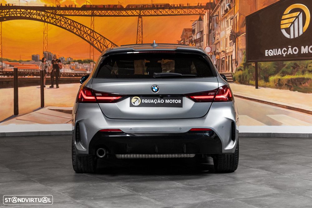 BMW 118 i Pack Desportivo M Auto - 3