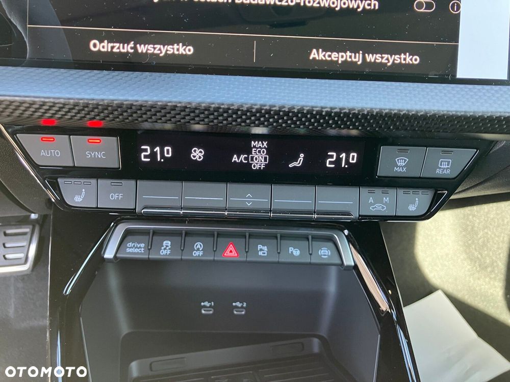 Audi RS3 Limousine - 17