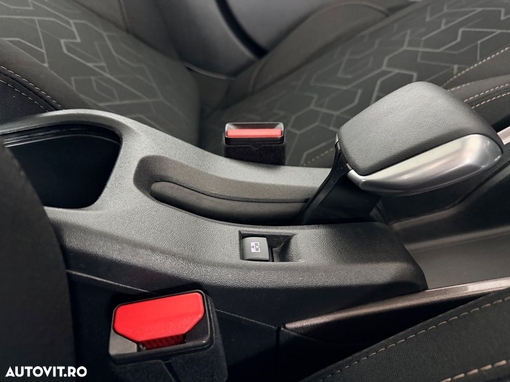 Peugeot 2008 1.2 e-VTi STT ETG Active - 29