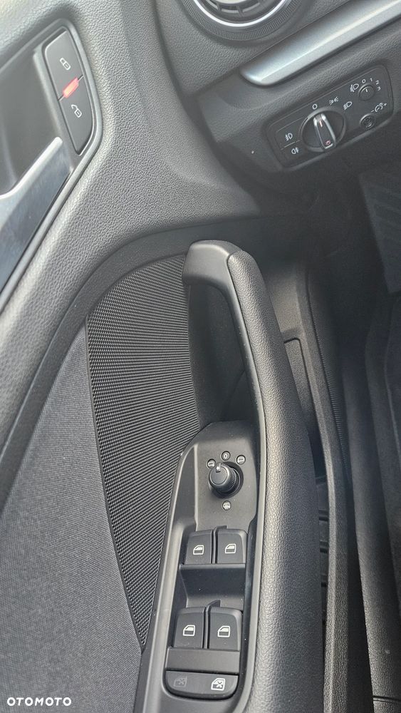 Audi A3 Sportback 1.4 TFSI Attraction - 17