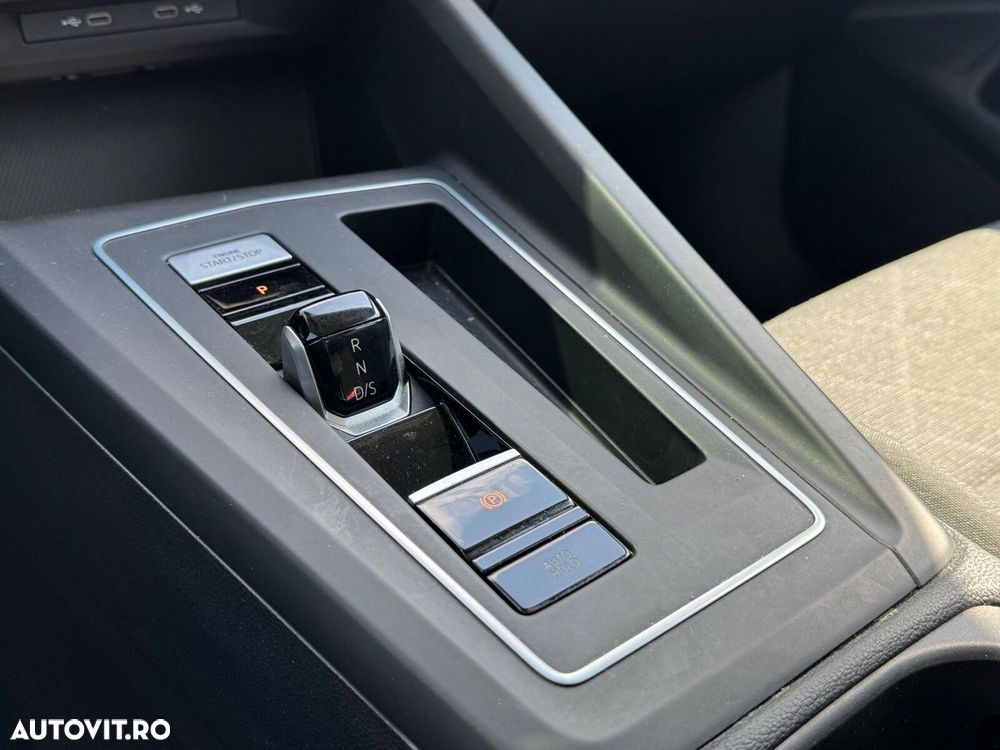 Volkswagen Golf 1.5 eTSI MHEV 150CP DSG Life - 10