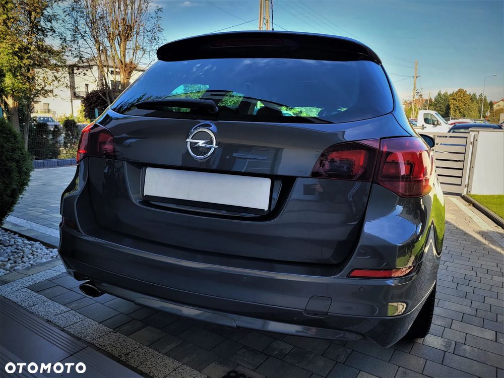 Opel Astra 1.6 Turbo - 7
