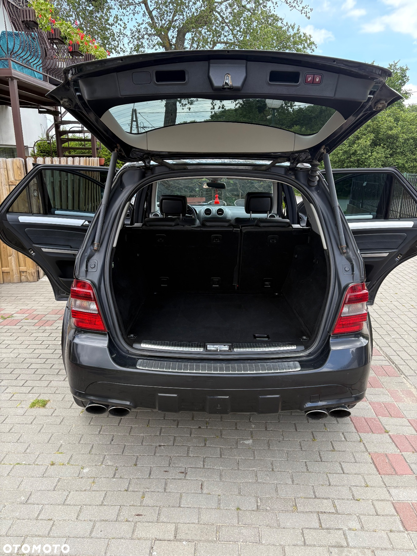 Mercedes-Benz ML 63 AMG 4-Matic - 9