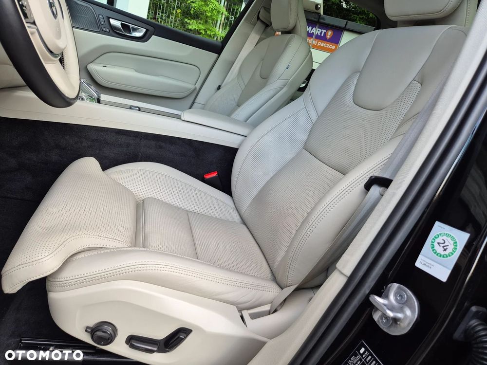 Volvo XC 60 T6 AWD Plug-In Hybrid Inscription Expression - 21