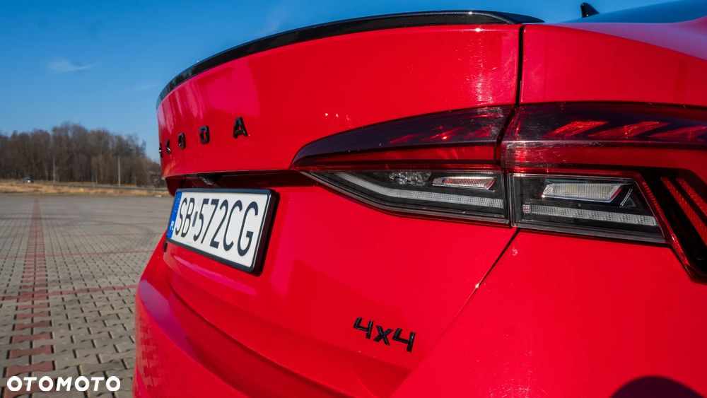 Skoda Octavia 2.0 TDI 4x4 Style DSG - 13