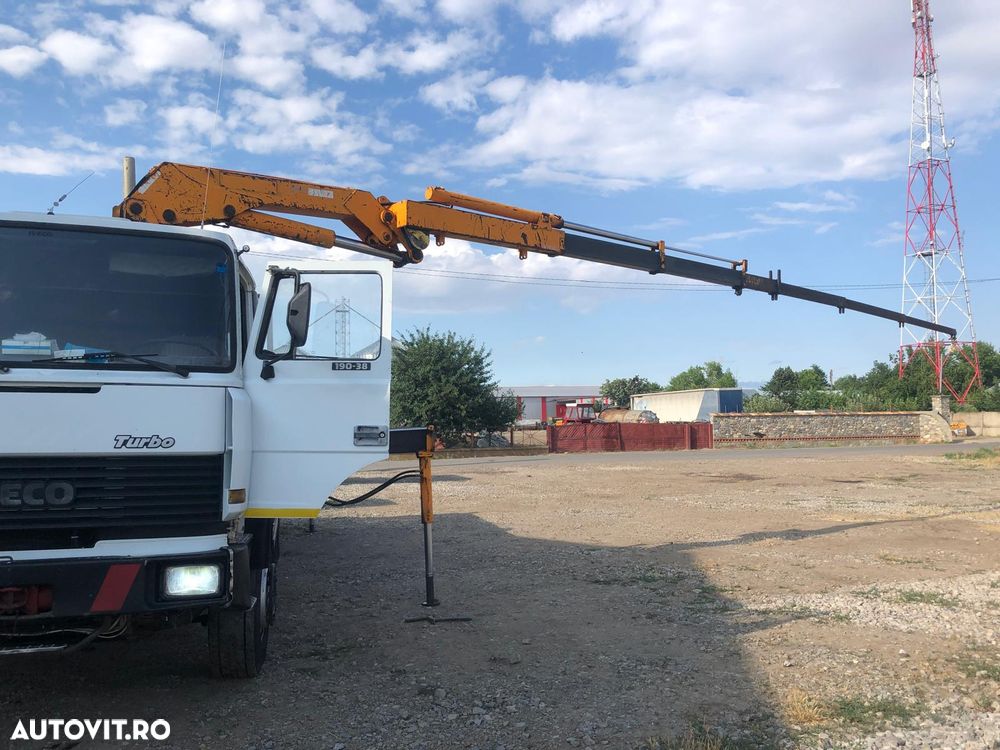 Iveco Turbostar 190.38 Camion Basculabil cu Macara - 4