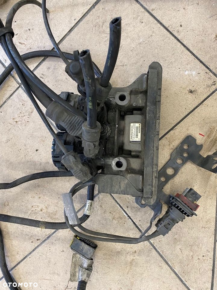 Volvo FH4 Euro 6 zawór modulator EBS 22225552 - 3