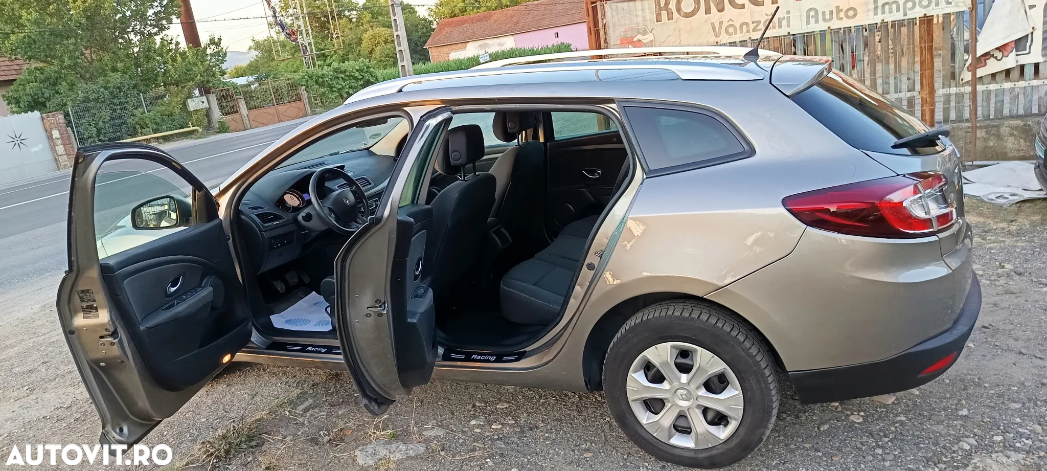 Renault Megane ENERGY dCi 90 EXPERIENCE - 11