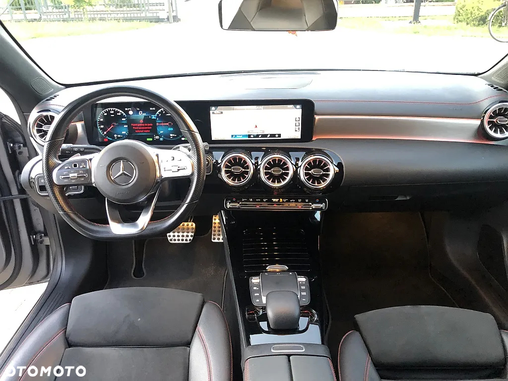 Mercedes-Benz CLA - 13
