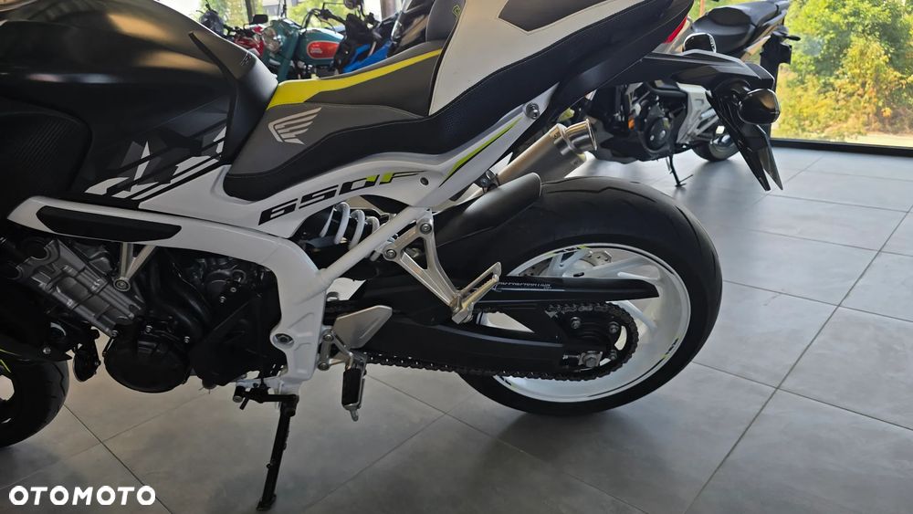 Honda CB - 8