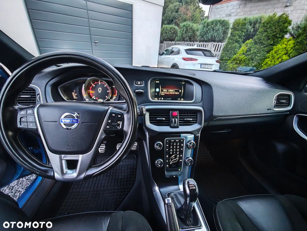 Volvo V40 D2 RDesign - 22