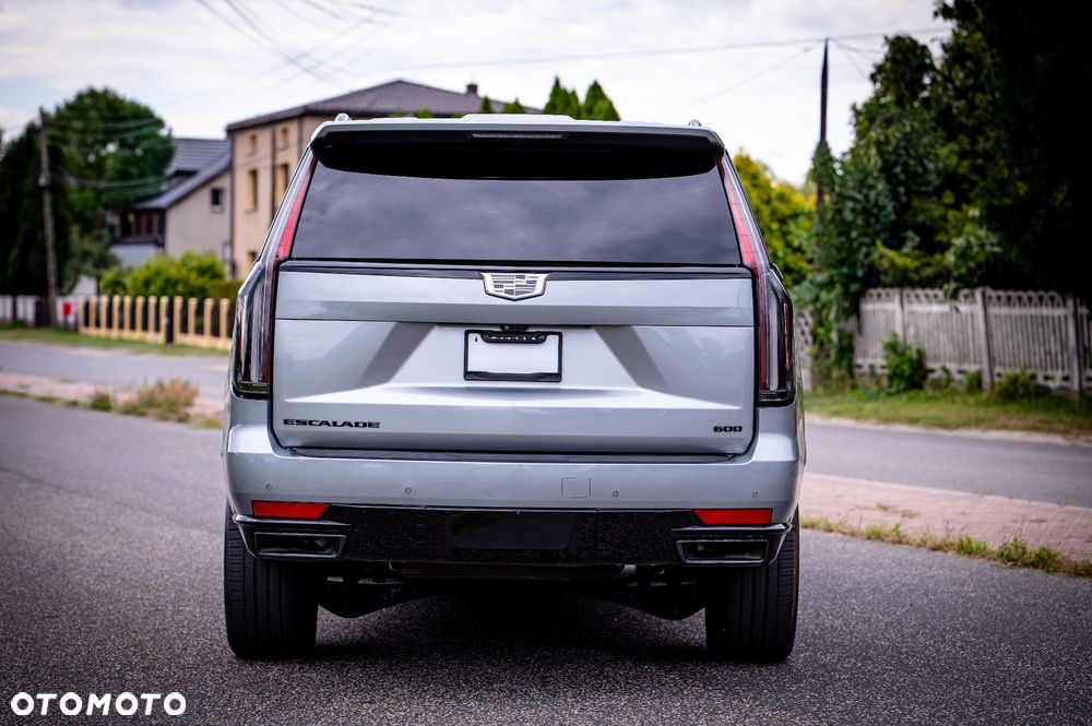 Cadillac Escalade - 10