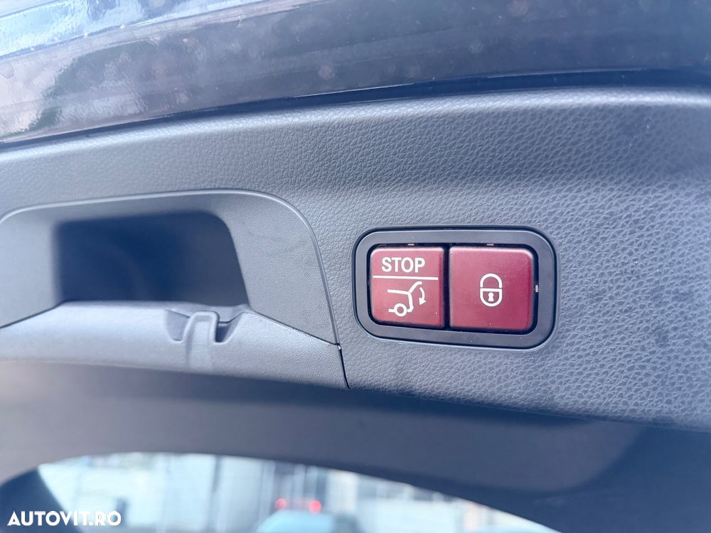 Mercedes-Benz GLC Coupe 300 4MATIC MHEV - 16