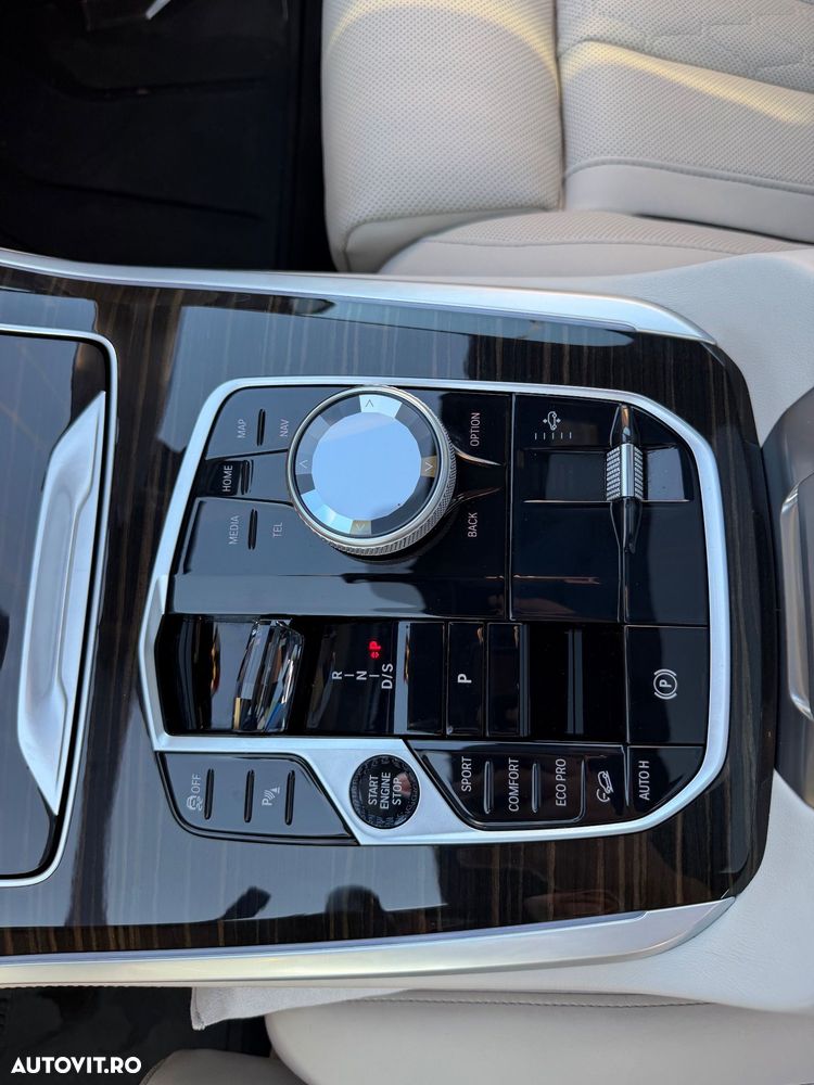 BMW X5 2023 — imagine 14
