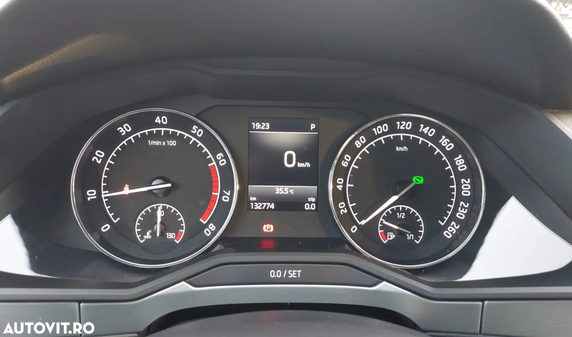 Skoda Superb 1.5 TSI DSG Ambition - 8