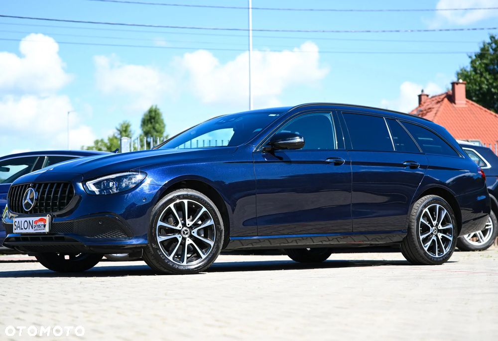 Mercedes-Benz Klasa E 220 d 9G-TRONIC Night Edition - 3