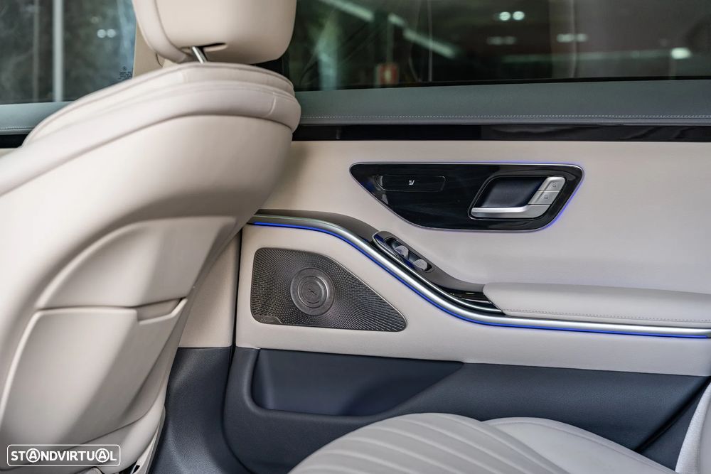 Mercedes-Benz S 580 e - 33