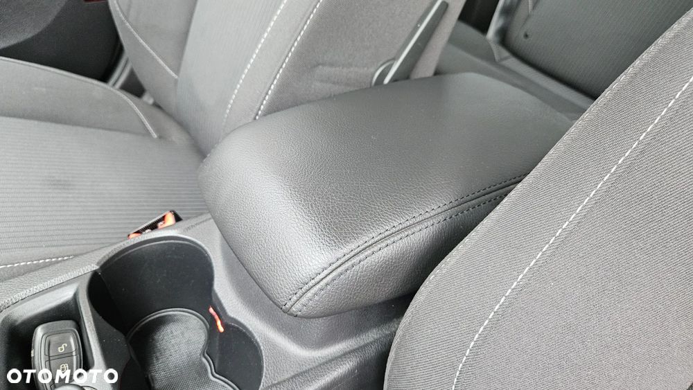 Ford Focus - 19