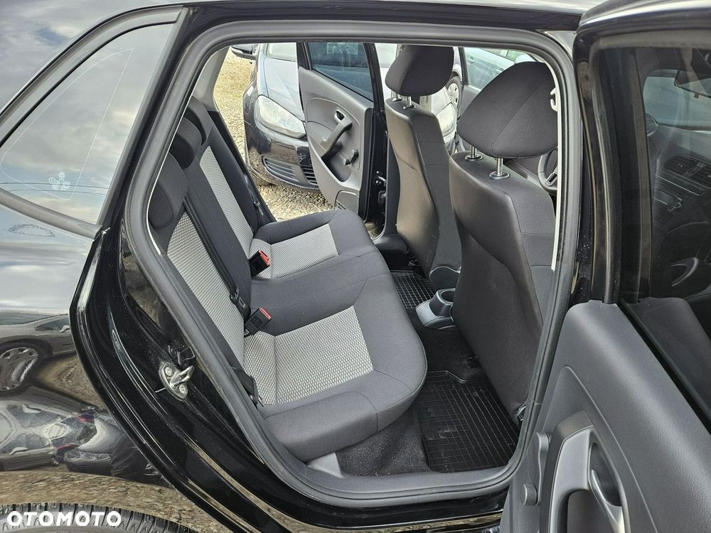 Volkswagen Polo - 11