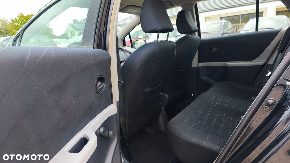 Toyota Yaris - 28