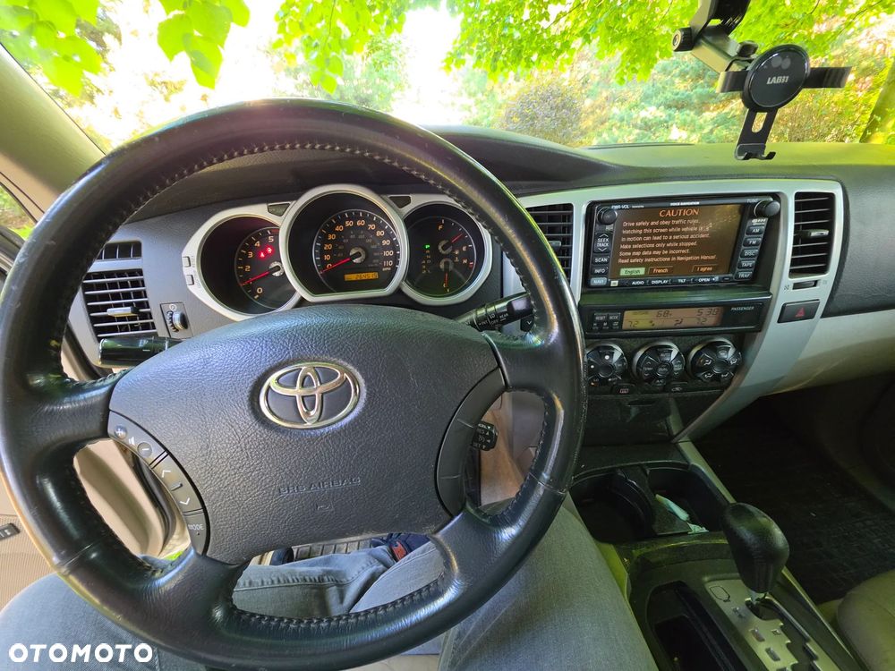 Toyota 4-Runner - 21