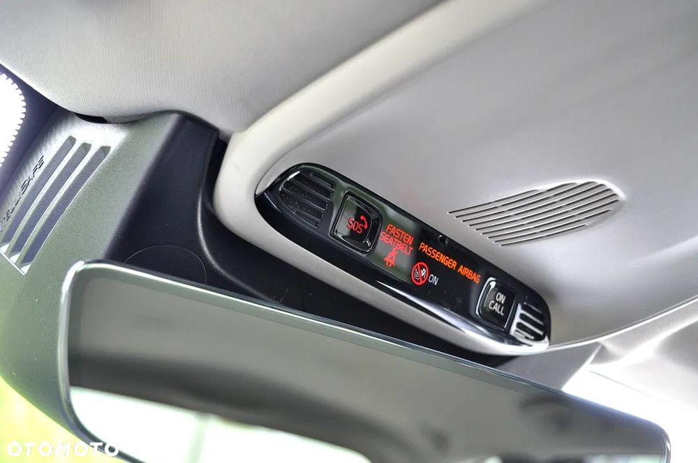 Volvo XC 90 B5 D AWD Geartronic Momentum Pro - 38