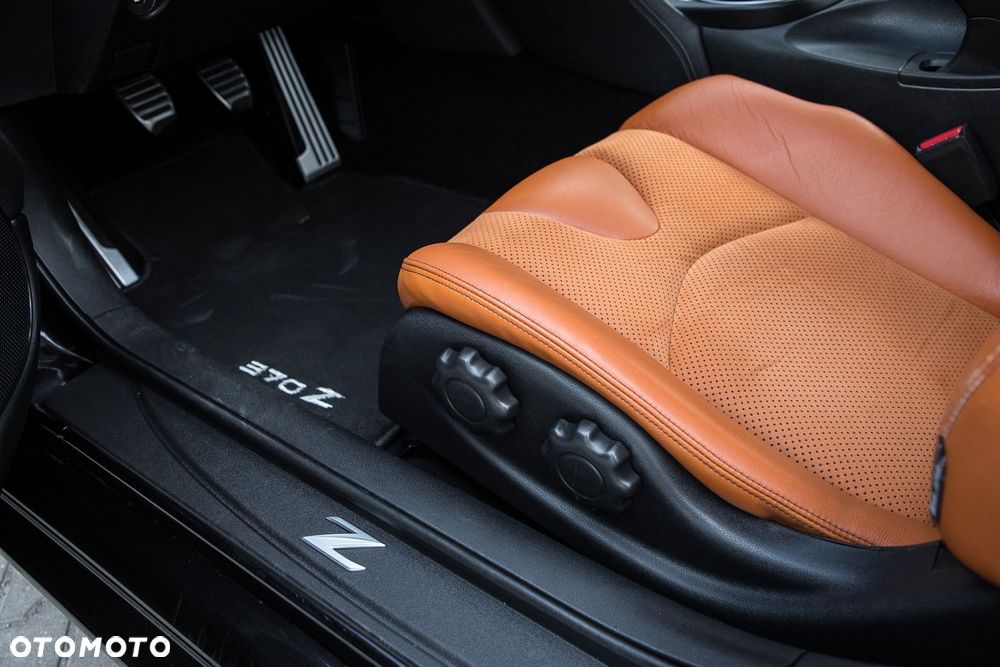Nissan 370 Z 3.7 V6 Premium - 12