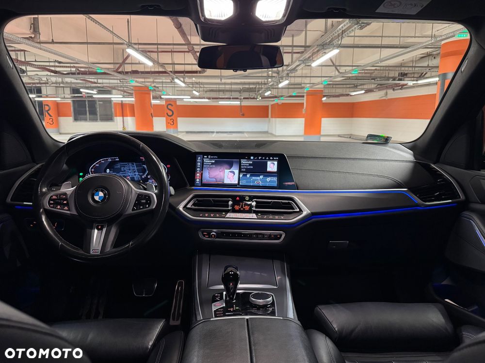 BMW X5 xDrive40i mHEV - 11