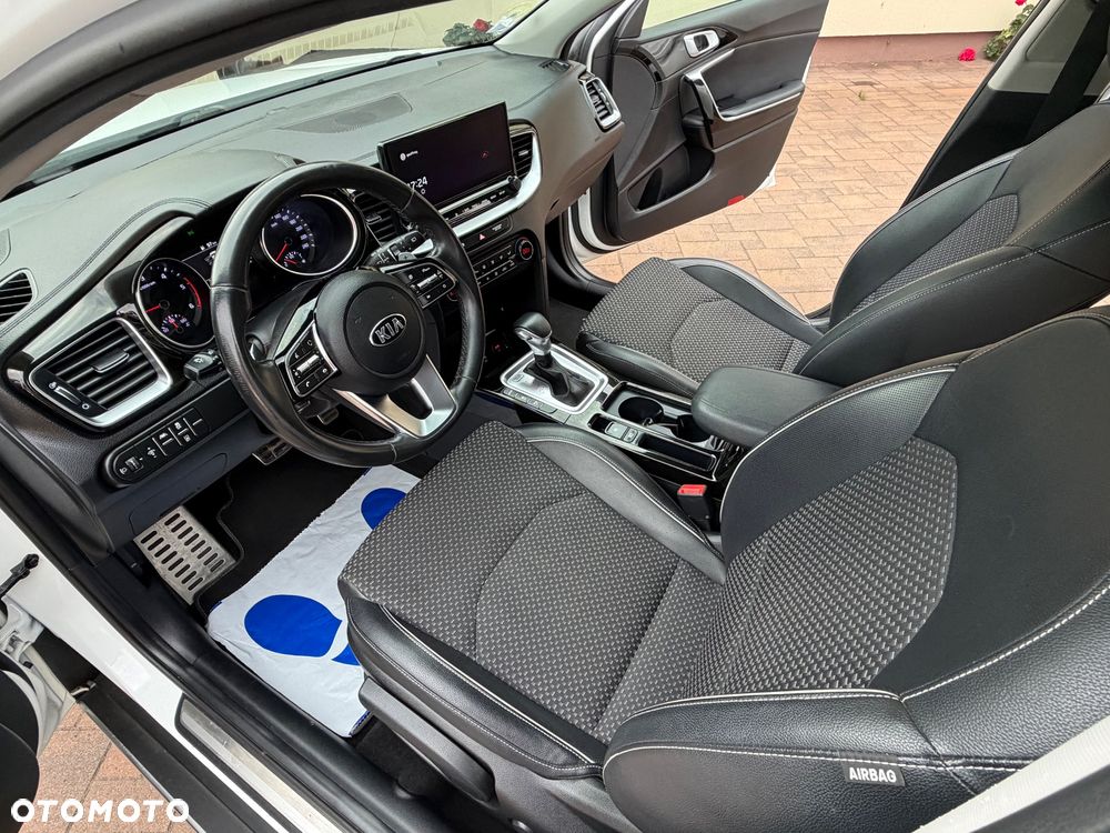 Kia XCeed 1.6 CRDi DCT7 LAUNCH EDITION - 31