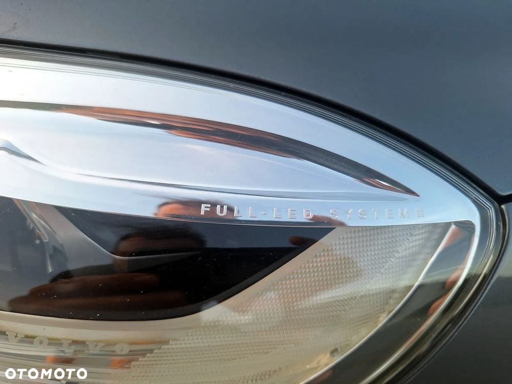Volvo V40 D2 Kinetic - 33