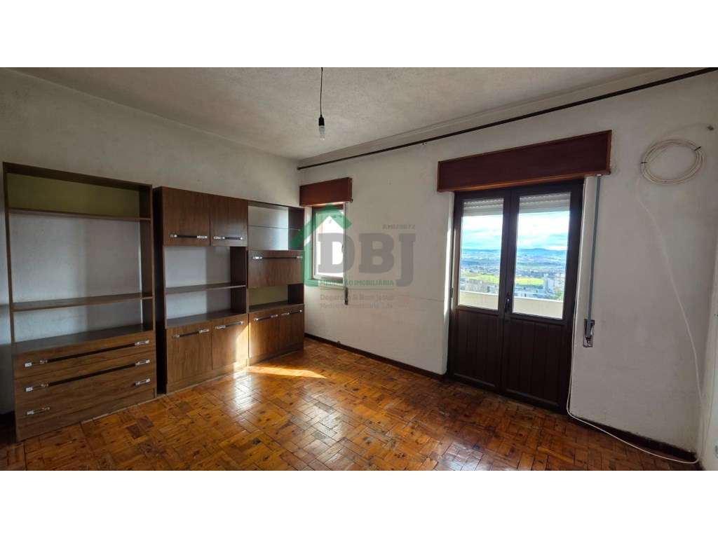 T3 na Zona baixa da Cidade - Grande imagem: 4/18