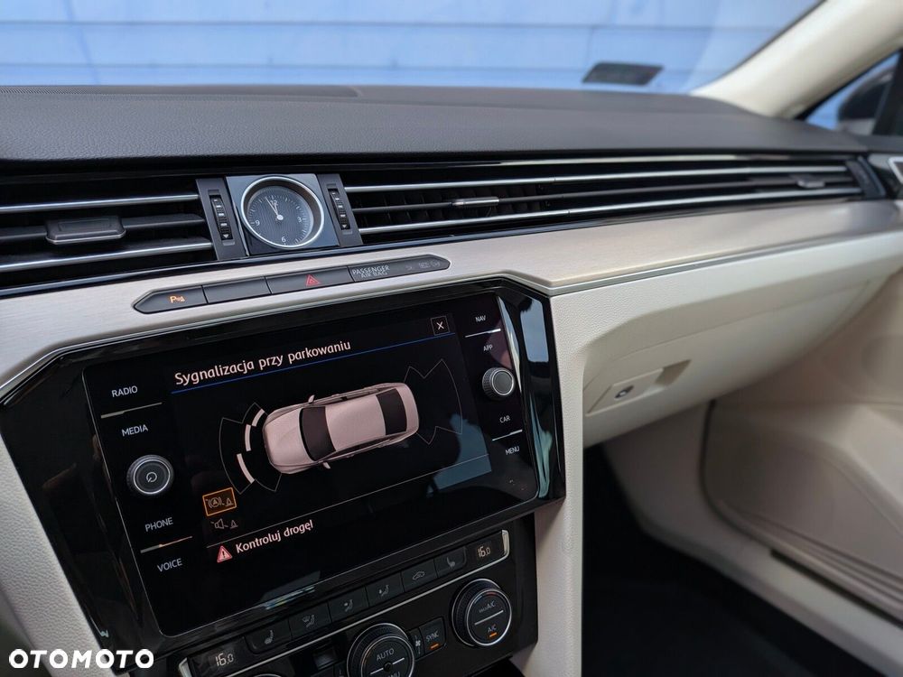 Volkswagen Passat 1.5 TSI EVO Highline DSG - 24