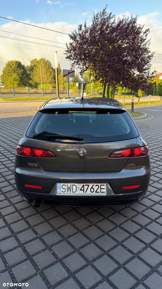 Alfa Romeo 159 1.9 JTDM 16V DPF Distinctive - 9