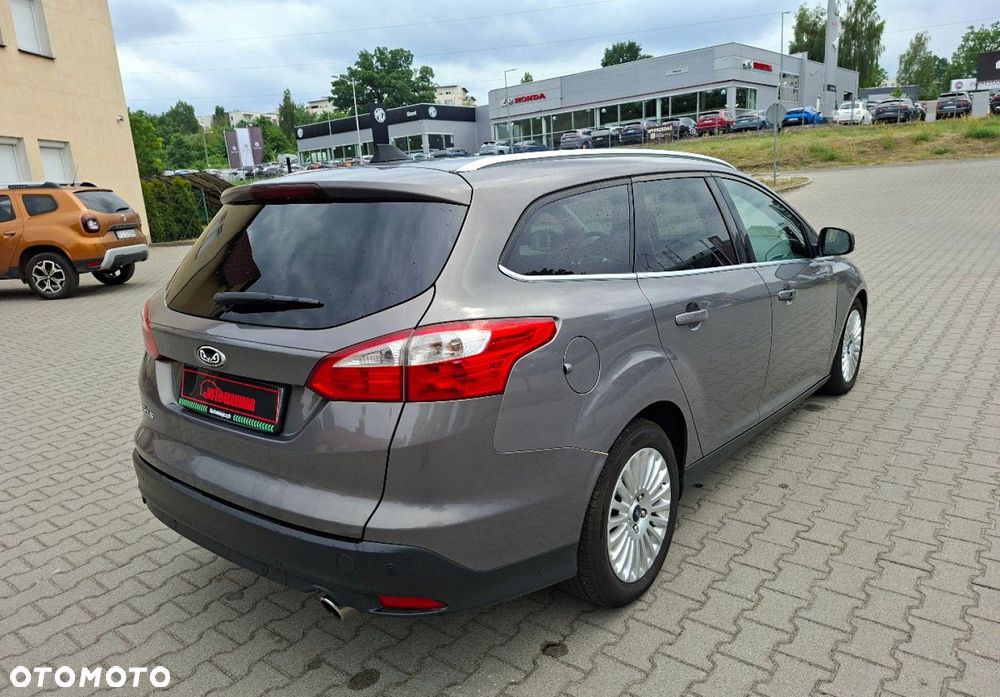 Ford Focus - 8