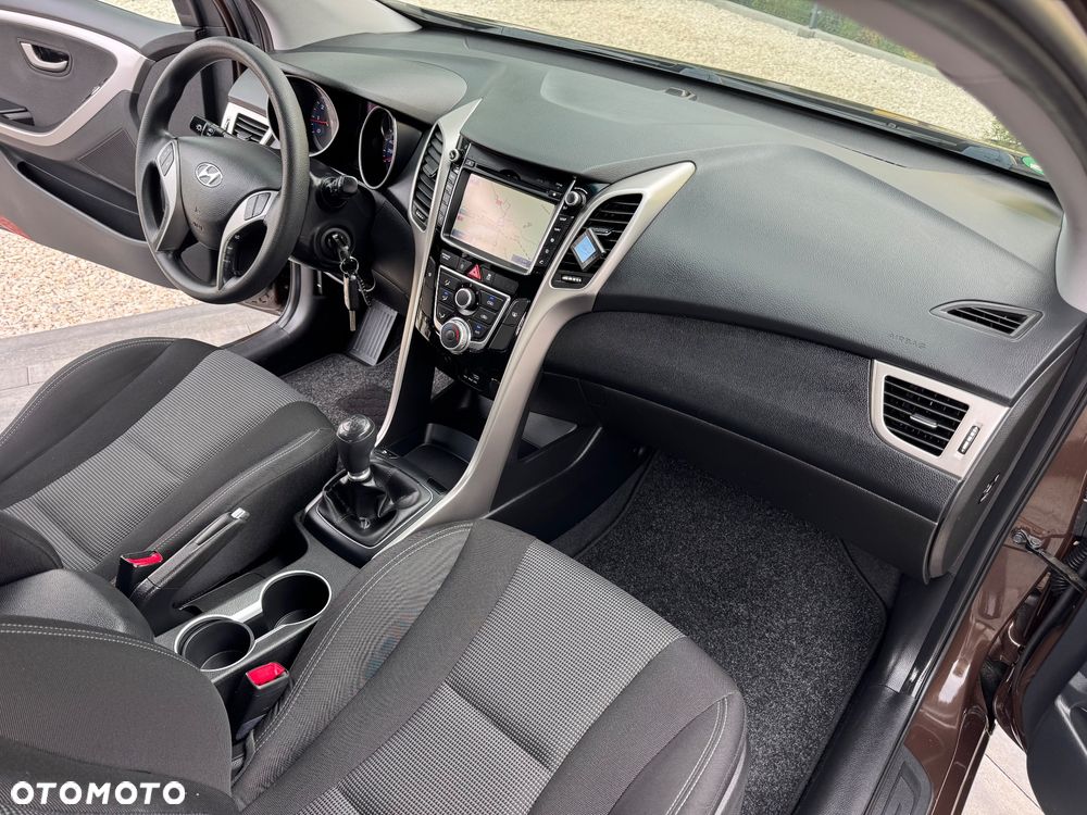 Hyundai i30 blue 1.4 Style - 34