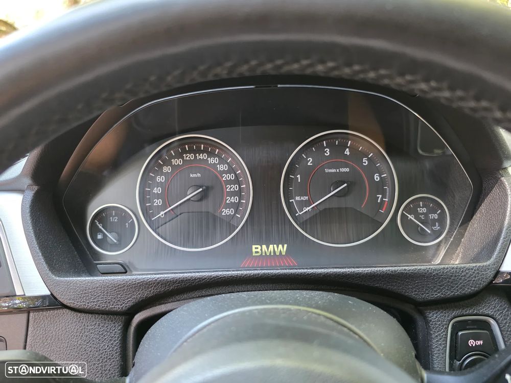 BMW 318 i Pack M Auto - 27