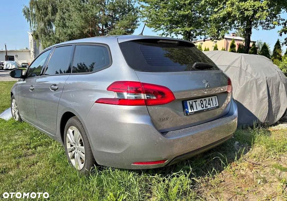 Peugeot 308 - 1