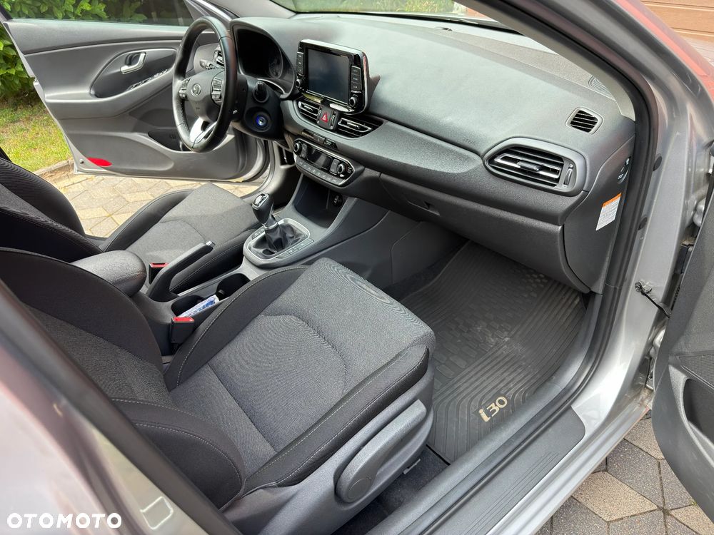 Hyundai i30 1.5 T-GDI 48V Smart - 8