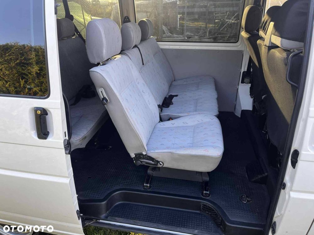 Volkswagen Transporter - 6