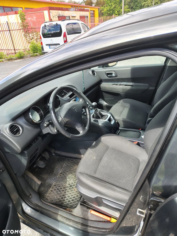 Peugeot 5008 1.6 HDi Premium - 4