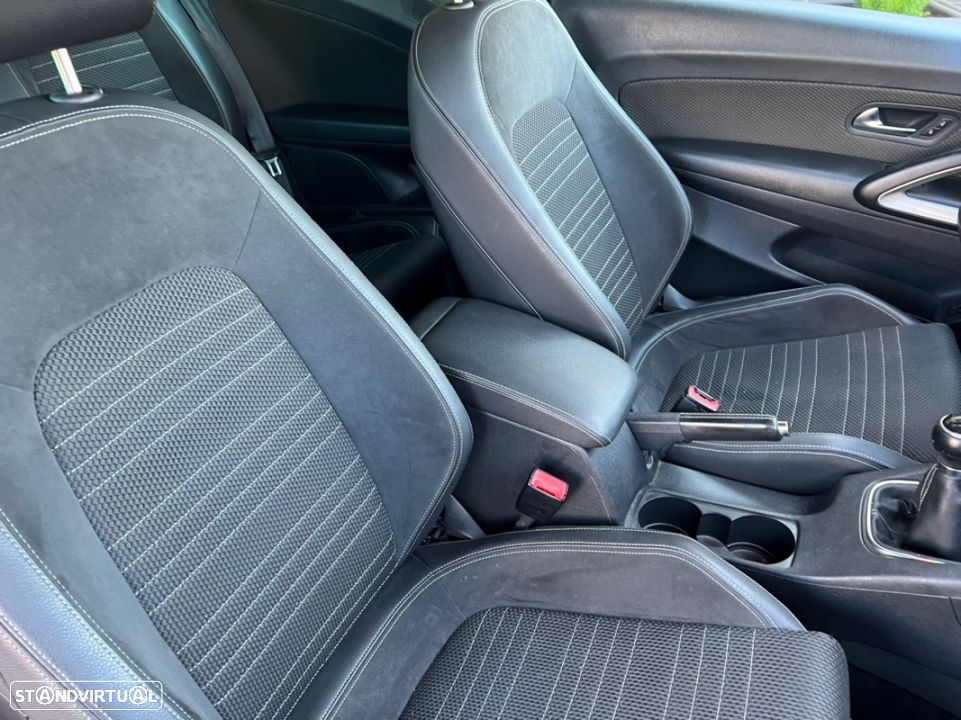 VW Scirocco 2.0 TDI Sport - 20