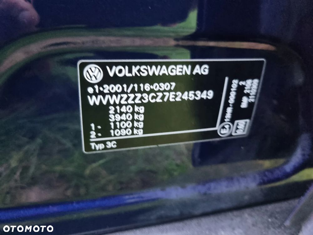 Volkswagen Passat 2.0 TDI Comfortline - 17