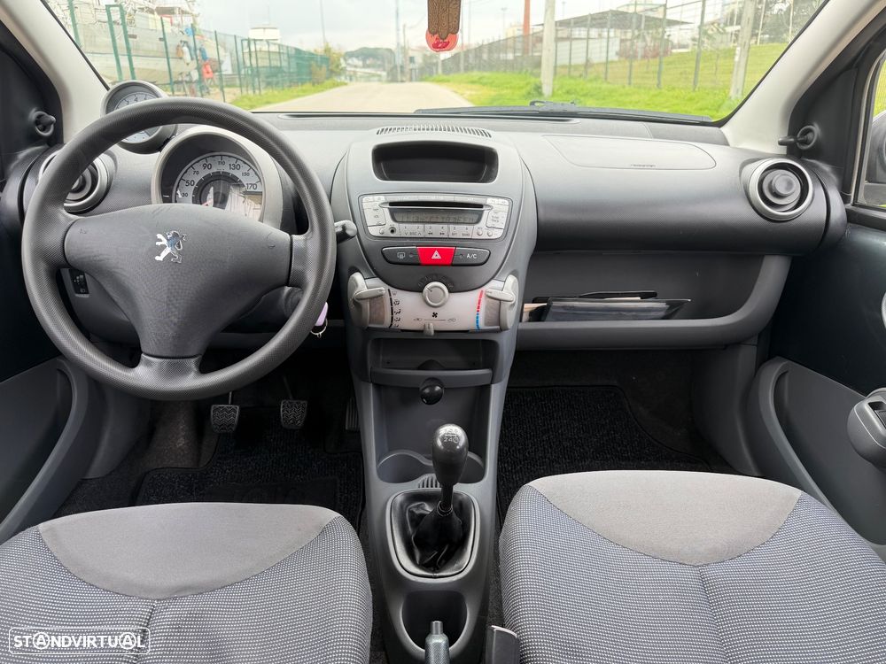 Peugeot 107 1.0 Urban - 7