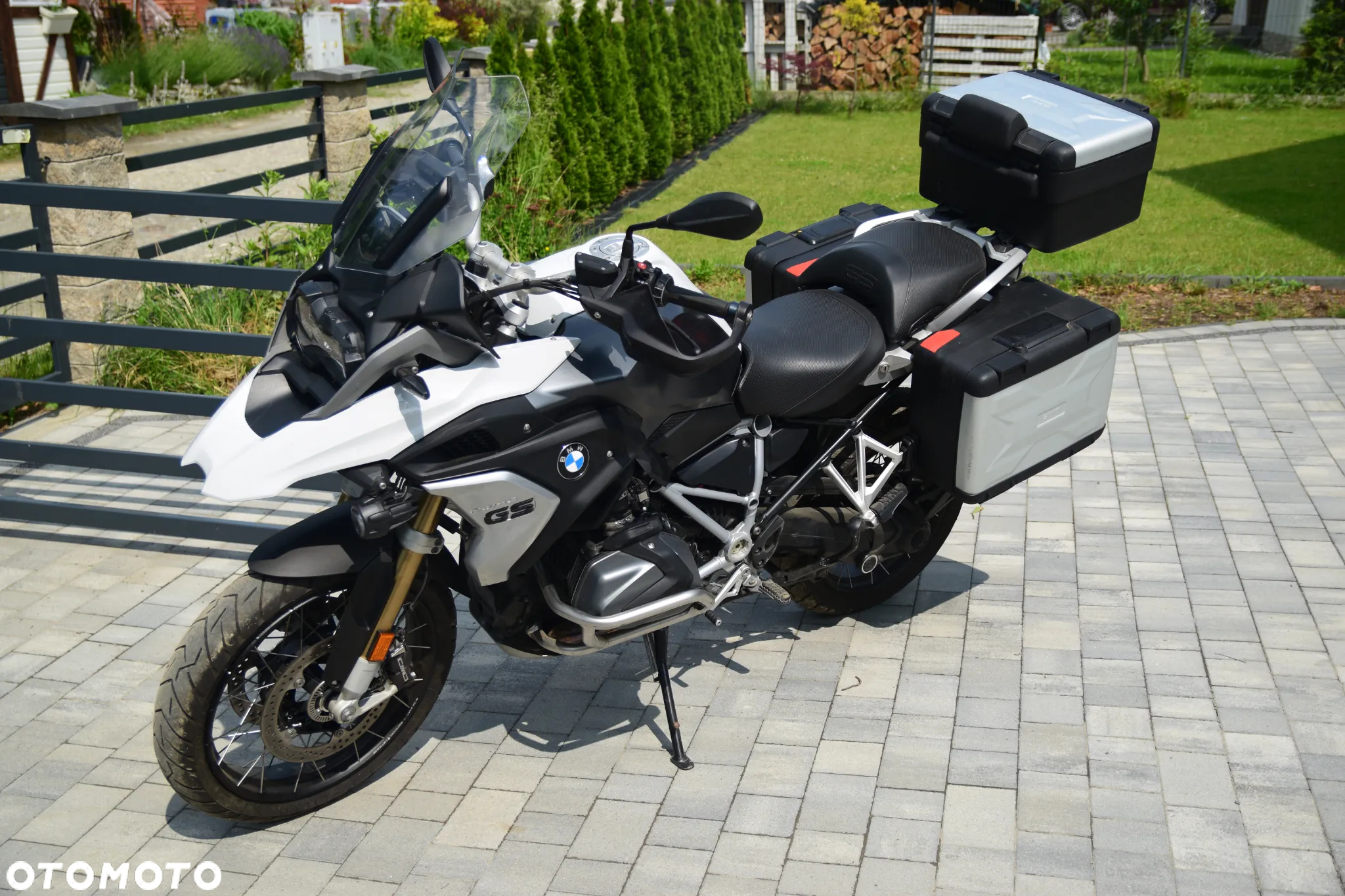 BMW R - 2