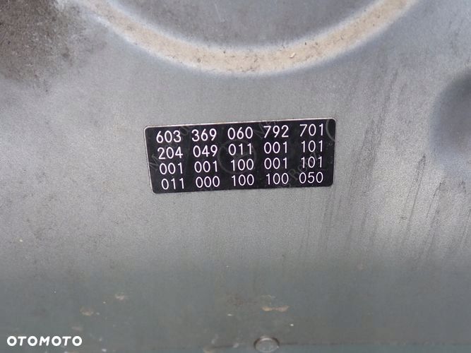 MERCEDES W204 204 C-KLASA 07-10 maska - 13