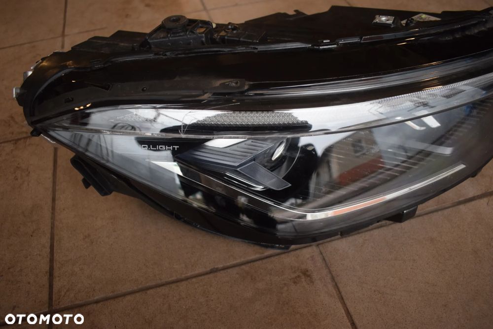 Lampa prawa VW Passat B9 3J1941036  3J1 941 036 - 3