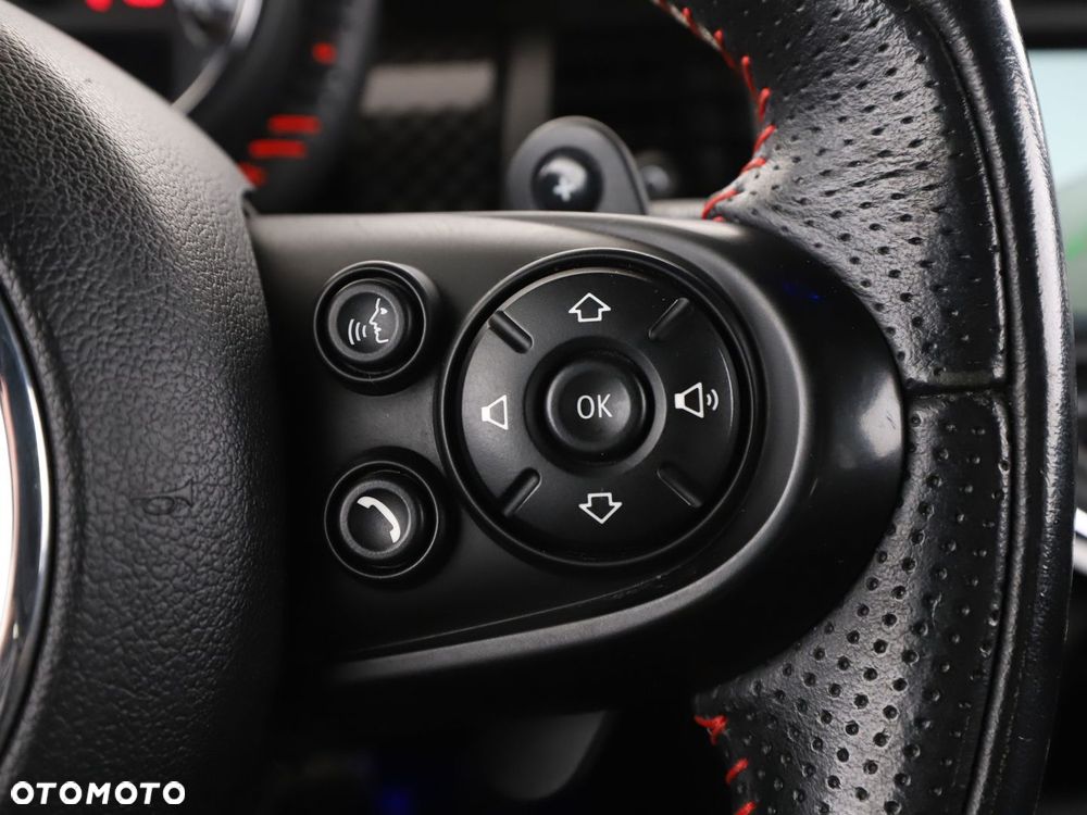 MINI Cooper John Works - 26