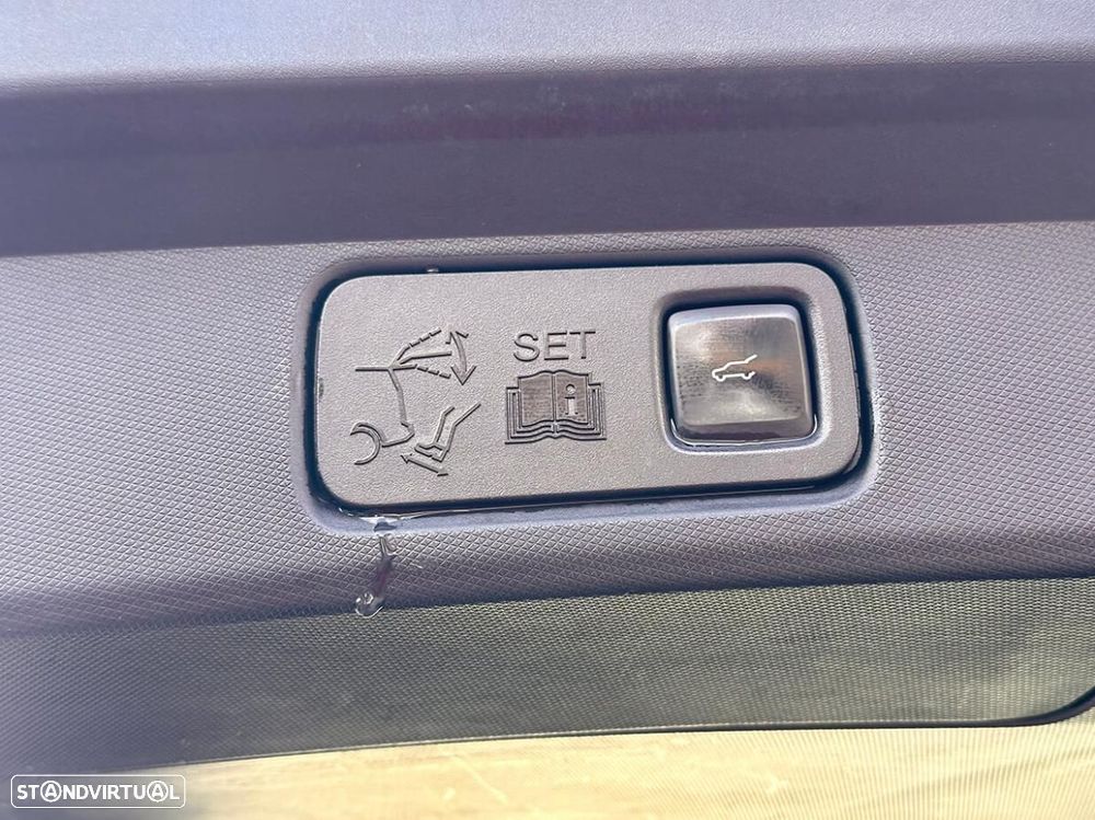 Ford Mustang Mach-E Alargada AWD - 15