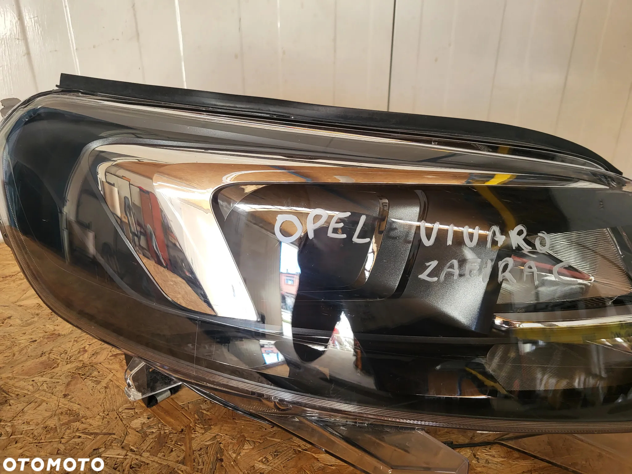 Lampa przednia prawa Bi Xenon Opel Vivaro Zafira C - 4